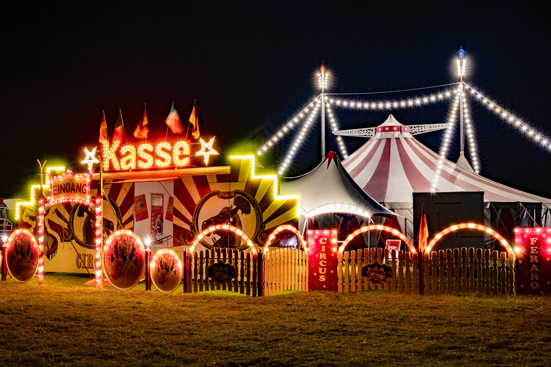 2platz circus feraro hermann 20211027 1473848719